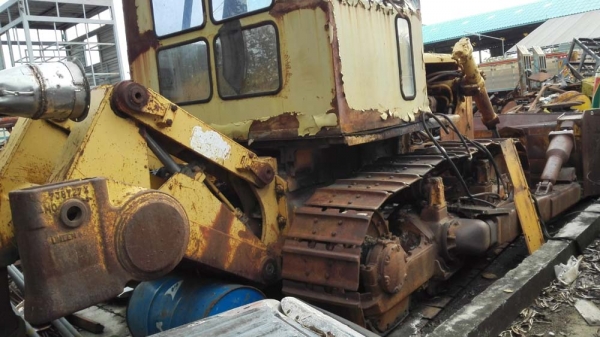 แทรคเตอร์มือสอง/ Catterpillar D7G/ ตีนไก่มีเก๋ง/ ตามภาพ