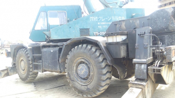 ขายรถเครน25ตัน4ล้อTADANO M4 เอกสารเล่มทะเบียน ไฟฟ้าคอมใช้งานได้ครับ