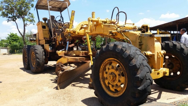 ขายรถเกรดแกเลื่อน 118 สภาพพร้อมใช้งานเครื่องดี