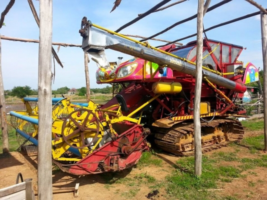 ขายรถเกี่ยวข้าว เกษตรพัฒนา รุ่นปลดหนี้ อุ้ม2.5ตัน เครื่อง195แรง เครื่องดี ทำงานเร็ว สภาพพร้อมใช้งาน สนใจโทร 090-8588220คุณนะ 093-3258446คุณบิว ID:narong498 หรือเข้าดูสินค้าอื่นๆได้ที่ www.truck.in.th/498 หรือเพจFacebook ณรงค์ ซื้อขายรถมือสอง (เว็บไซต์ส่วน ขายรถเกี่ยวข้าว เกษตรพัฒนา รุ่นปลดหนี้ อุ้ม2.5ตัน เครื่อง195แรง เครื่องดี ทำงานเร็ว สภาพพร้อมใช้งาน สนใจโทร 090-8588220คุณนะ 093-3258446คุณบิว ID:narong498 หรือเข้าดูสินค้าอื่นๆได้ที่ www.truck.in.th/498 หรือเพจFacebook ณรงค์ ซื้อขายรถมือสอง (เว็บไซต์ส่วน