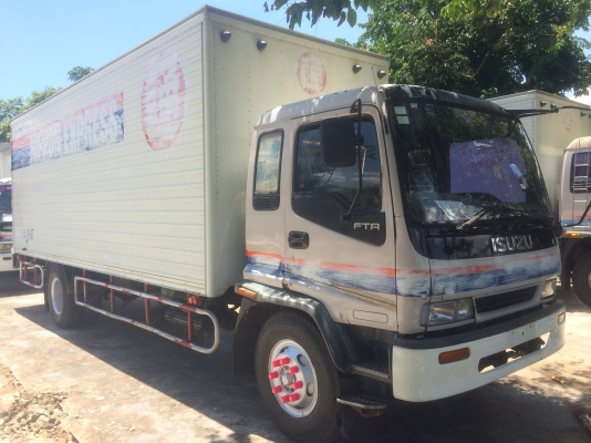 ขายครับ 6ล้อเดก้า. มี2คันครับ ขายครับ 6ล้อเดก้า. มี2คันครับ