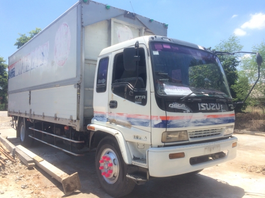 ขายครับ 6ล้อเดก้า. มี2คันครับ