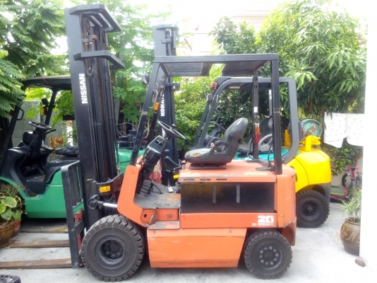 ขายฟอร์คลิฟท์ไฟฟ้านิสสันขนาด 2 ตัน เสา 3 ตอน ยกสูง  6 เมตรสภาพสวยแบตเตอร์รี่ดี  พร้อมตู้ชาร์จ 081-3535-948