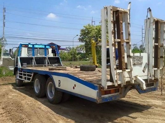 ขายเทรลเลอร์HINO เครื่องดี แคชซีสวย มีบันไดไฮดรอลิกขึ้นรถเกี่ยว สภาพพร้อมใช้งาน เอกสารพร้อมโอน สนใจโทร 090-8588220คุณนะ 093-3258446คุณบิว ID:narong498 หรือเข้าดูสินค้าอื่นๆได้ที่ www.truck.in.th/498 หรือเพจFacebook ณรงค์ ซื้อขายรถมือสอง (เว็บไซต์ส่วนตัว)