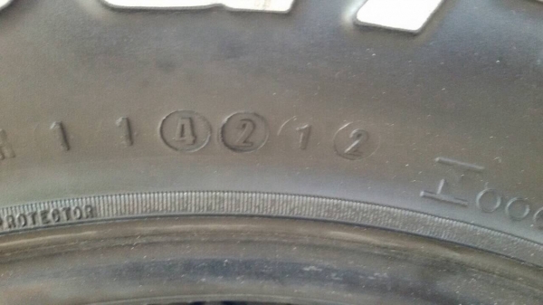 ยาง bf all 265/75/16 ปี12 ยาง bf all 265/75/16 ปี12