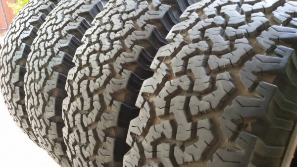 ยาง bf all 265/75/16 ปี12 ยาง bf all 265/75/16 ปี12