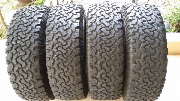 ยาง bf all 265/75/16 ปี12