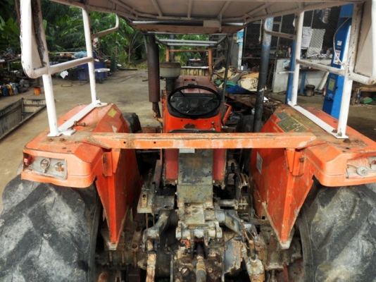 ขายด่วนรถไถ Kubota M8030 พร้อมใช้งาน ขายด่วนรถไถ Kubota M8030 พร้อมใช้งาน