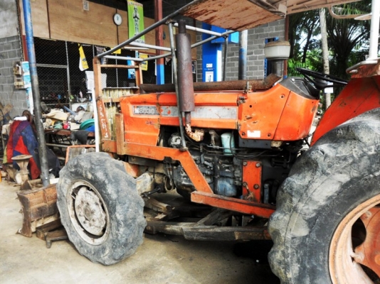 ขายด่วนรถไถ Kubota M8030 พร้อมใช้งาน ขายด่วนรถไถ Kubota M8030 พร้อมใช้งาน