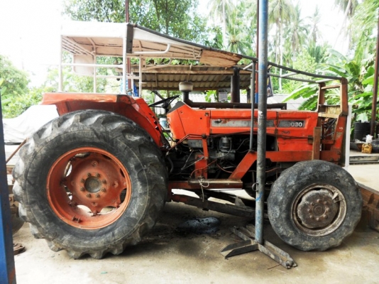 ขายด่วนรถไถ Kubota M8030 พร้อมใช้งาน ขายด่วนรถไถ Kubota M8030 พร้อมใช้งาน