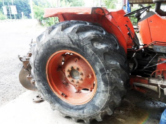 ขายด่วนรถไถ Kubota M8030 พร้อมใช้งาน ขายด่วนรถไถ Kubota M8030 พร้อมใช้งาน