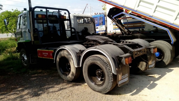 ขายด่วน หัวลาก ISUZU 240  HP