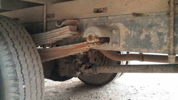 ขายด่วน6ล้อเครื่อง4BA1 กระบะยาว 4.30ม. ขายด่วน6ล้อเครื่อง4BA1 กระบะยาว 4.30ม.