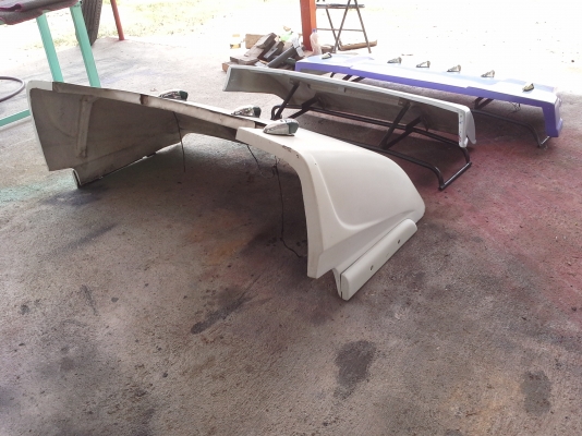 หมวกลู่ลม สภาพดี ใช้กับ NPR..NKR..FC ชุปเปอร์เสี่ย หมวกลู่ลม สภาพดี ใช้กับ NPR..NKR..FC ชุปเปอร์เสี่ย