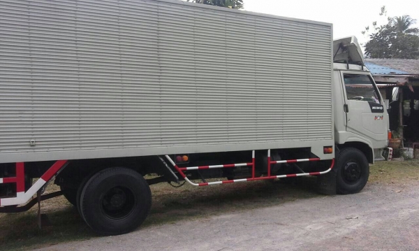 ขายFC2W เครื่อง 165แรง. ยาว5.50เมตร  ราคา 320000บาท