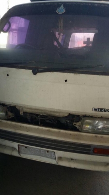 รถตู้ nissan urvan ขายตามสภาพนะครับ (มี 2 คัน)