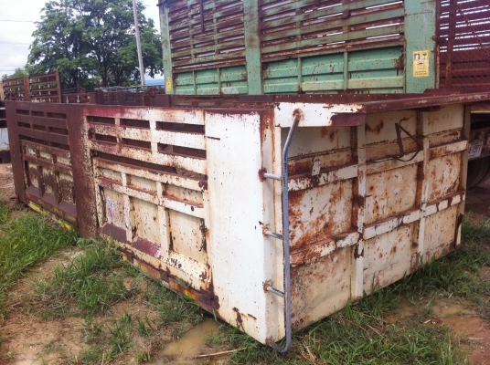 กระบะ 10 ล้อ