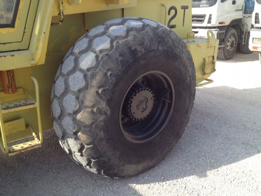 SAKAI SV510D  ปี1993 4463ชม. รถอยู่ยุโรป หากท่านสามารถรอของได้ติดต่อมาคุยกันได้เลยครับ