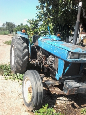 ขายรถไถ อิเซกิ รุ่น TS3510 พร้อมผาน 5 ครับ