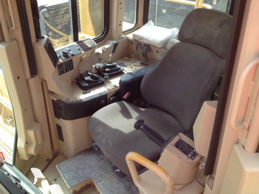 CAT D9R ปี2003 12465ชม.รถอยู่ยุโรป หากท่านสามารถรอของได้ติดต่อมาคุยกันได้เลยครับ CAT D9R ปี2003 12465ชม.รถอยู่ยุโรป หากท่านสามารถรอของได้ติดต่อมาคุยกันได้เลยครับ