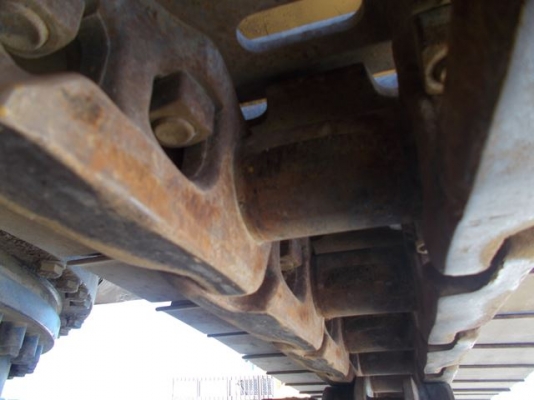 CAT 330C  ปี2005 13253ชม.รถอยู่ยุโรป หากท่านสามารถรอของได้ติดต่อมาคุยกันได้เลยครับ