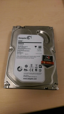 HDD Seagate 2 TB Sata สภาพดี  ลงวินโดว์ ฟอร์เมต ใช้งานได้ปกติดี สนใจโทรมาคุยรายละเอียดกันได้ครับ 089-440-9770 กร