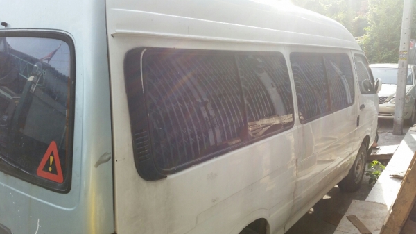 ตู้หัวจรวดหลังคาสูง ไม่มีเครื่องเกียร์ บอดี้แท้ ขาย 35,000 บาท