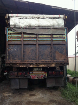 ขาย สิบล้อ