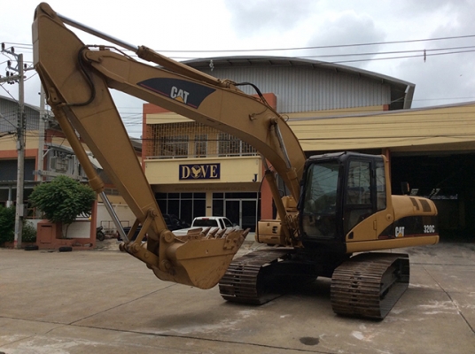ขายด่วน รถแคทเทอพิล่า (Catterpillar) Excavator รุ่น 320C ราคาต่อรองได้