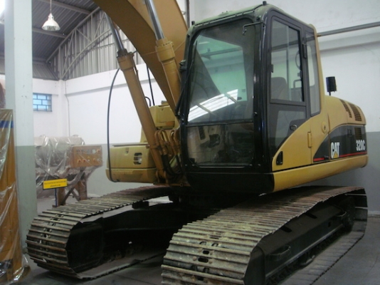 ขายด่วน รถแคทเทอพิล่า (Catterpillar) Excavator รุ่น 320C ราคาต่อรองได้