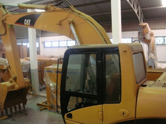 ขายด่วน รถแคทเทอพิล่า (Catterpillar) Excavator รุ่น 320C ราคาต่อรองได้