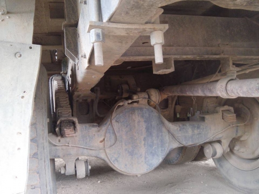 สิบล้อเพลาเดียว ฮีโน่ เครื่อง 185 แรง บรรทุกแบคโฮขนาด 200 ได้