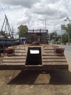 สิบล้อเพลาเดียว ฮีโน่ เครื่อง 185 แรง บรรทุกแบคโฮขนาด 200 ได้