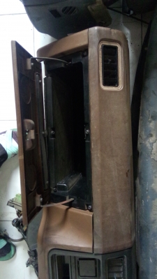 ดีเคเซียงกง แผงคอนโซล อีซุสุ ทีเเอลดีเก่าสภาพงาม