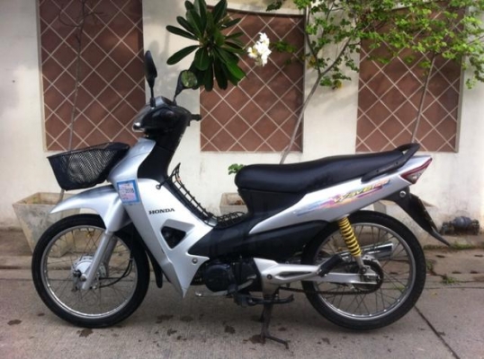 Honda Wave 100s Ubox สีเทา ดำ มือเดียว สวย เครื่องแน่น Honda Wave 100s Ubox สีเทา ดำ มือเดียว สวย เครื่องแน่น