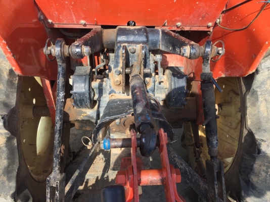 แทรคเตอร์ฮิโนโมโต้ E2003 20 แรงม้า 2เพลา พร้อมโรตารี่ แทรคเตอร์ฮิโนโมโต้ E2003 20 แรงม้า 2เพลา พร้อมโรตารี่