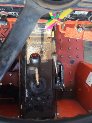 แทรคเตอร์ฮิโนโมโต้ E2003 20 แรงม้า 2เพลา พร้อมโรตารี่