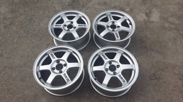 ขายล้อแม็กมือ2 te37 15" &times;7" et35 4 รู 100 สีเดิม สีเงินด้าน สนใจติดต่อเล็กคลองสามครับ 081-3747940