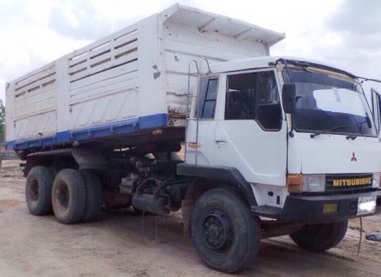 **820,000 บ.ต่อรอง/// 10ล้อ FUSO-TD 195 **ขาย MITSUBISHI FUSO-195 หลงทีดี 10ล้อ2เพลาดั้ม FUSO FN527M-TD32xx 6D16-195HP เครื่องเดิม เกียร์เดิม 10สปีด เครื่องดี แน่นดี แรง เกียร์ดี เข้าง่าย ไม่หลุดครับ ช่วงล่างใหญ่ เบรคใหญ่เพลาบุ๋มแล้ว ช่วงล่างดี แน่น คัสซี