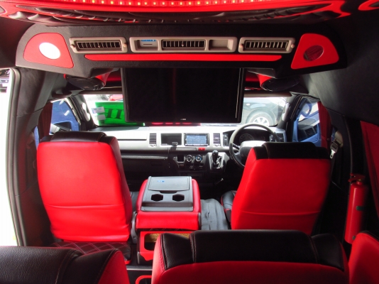 รถตู้มือสองCNG 07 เครื่อง 2700 แต่งเต็มแส สี เสียงครบ รถตู้มือสองCNG 07 เครื่อง 2700 แต่งเต็มแส สี เสียงครบ