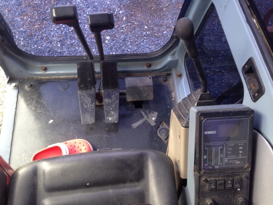 ขาย !!! รถแม็คโค KOBELCO SK60 MARK3 รถนอก ทำสีแล้ว มีเอกสาร สภาพสวย พร้อมใช้งาน (เจ้าของขายเอง)