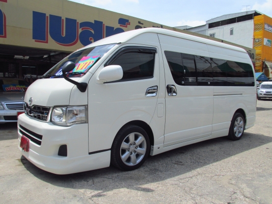 COMMUTER ปี2012 D4D เกียร์ออโต้ แต่งเต็มทั้งคัน COMMUTER ปี2012 D4D เกียร์ออโต้ แต่งเต็มทั้งคัน