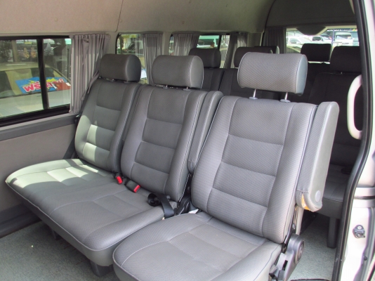 TOYOTA COMMUTER 2.5 เครื่องดีเซล รถสวย เจ้าของดูแลดี