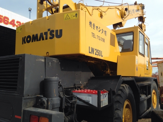 ขายด่วน !!!! รถเครน KOMATSU LW250L (25 ตัน) รถนอก มีเอกสารครบ สภาพสวย พร้อมใช้งาน (เจ้าของขายเอง) ขายด่วน !!!! รถเครน KOMATSU LW250L (25 ตัน) รถนอก มีเอกสารครบ สภาพสวย พร้อมใช้งาน (เจ้าของขายเอง)