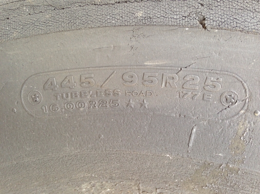 ขายด่วน !!!! รถเครน KOMATSU LW250L (25 ตัน) รถนอก มีเอกสารครบ สภาพสวย พร้อมใช้งาน (เจ้าของขายเอง) ขายด่วน !!!! รถเครน KOMATSU LW250L (25 ตัน) รถนอก มีเอกสารครบ สภาพสวย พร้อมใช้งาน (เจ้าของขายเอง)