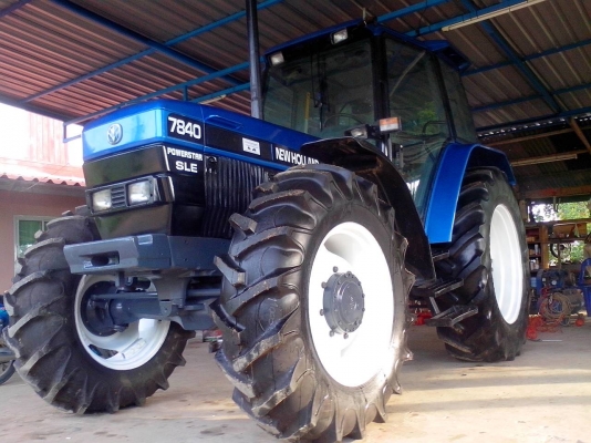 ขายFORD  NEWHOLLAND  7840  4WD