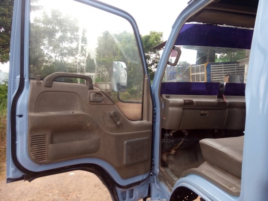 Isuzu NPR120 ฝาขาวรถห้างแท้ปี 44 คัสซีสวยทั้งเส้นไม่มีหัก ช่วงล่างท้าย F