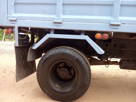 Isuzu NPR120 ฝาขาวรถห้างแท้ปี 44 คัสซีสวยทั้งเส้นไม่มีหัก ช่วงล่างท้าย F