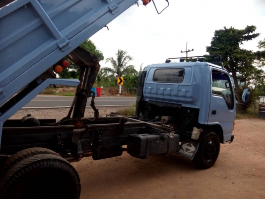 Isuzu NPR120 ฝาขาวรถห้างแท้ปี 44 คัสซีสวยทั้งเส้นไม่มีหัก ช่วงล่างท้าย F