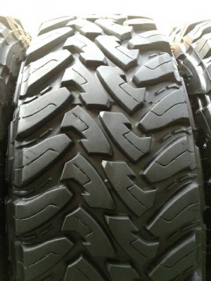ขายยาง toyo mud Japan 265/75/16 สวยๆ